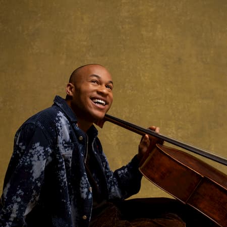 Cellist Sheku Kanneh-Mason speelt Saint-Saëns